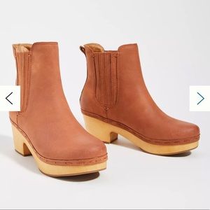 Frye Chelsea Odessa Clog Boots